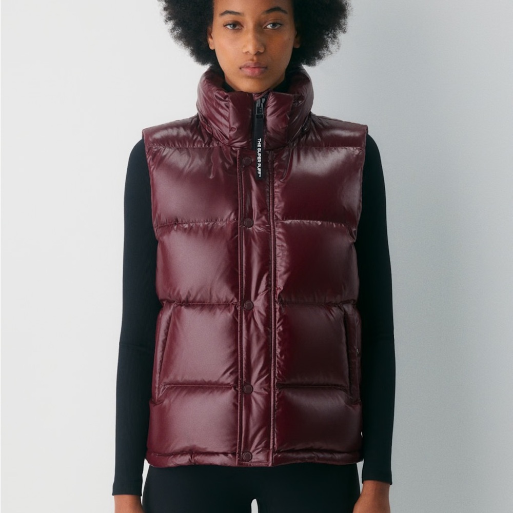 Aritzia Superpuff Vest - Hi Gloss burgundy